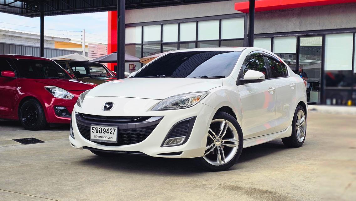 ขายรถ mazda3 2.0Maxx Sedan ปี 2011 สีขาว เกียร์ออโต้
