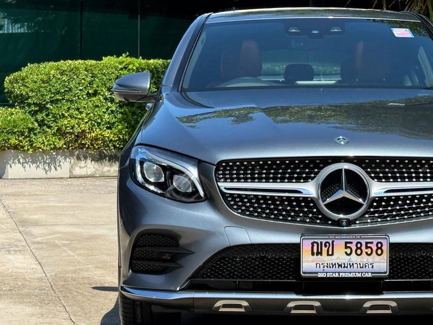 2018 BENZ GLC 250D COUPE AMG รถมือเดียวออกป้ายแดง รถวิ่งน้อย เข้าศูนย์ทุกระยะ ไม่เคยมีอุบัติเหตุครับ รูปที่ 7