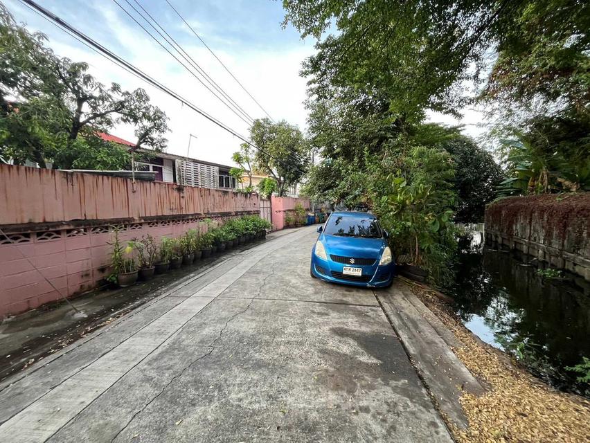 ขายด่วน บ้านริมคลอง 2 ชั้น 90 ตารางวา ปรีดี 26 สุขุมวิท 71 ทำเลสุขุมวิท ใกล้ เอกมัย ทองหล่อ 10