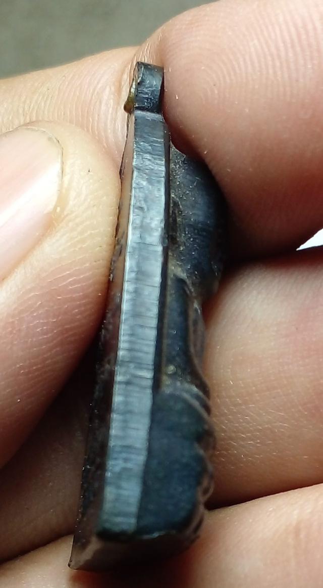 รูปหล่อ เตารีด หลวงปู่ทวด วัดช้างให้