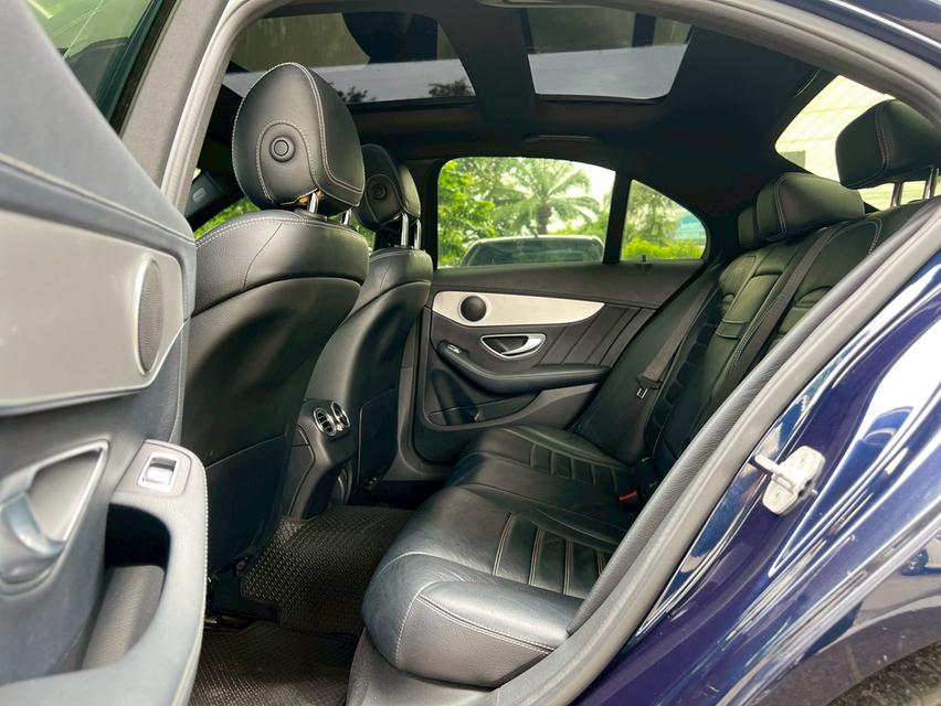 ขายรถ Benz C300 Bluetec Hybrid AMG W205  ปี 2015 สีน้ำเงิน เกียร์ออโต้ 12