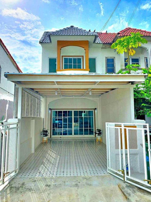 หมู่บ้านเอเชียโฮมทาวน์
