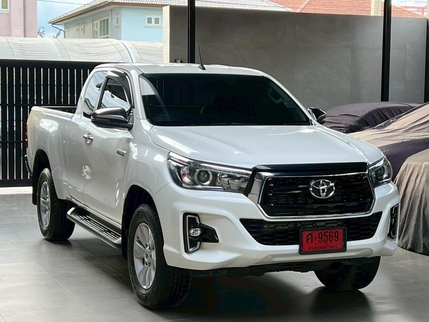 Toyota HILUX REVO 2.4 SMART CAB E Plus Prerunner Pickup