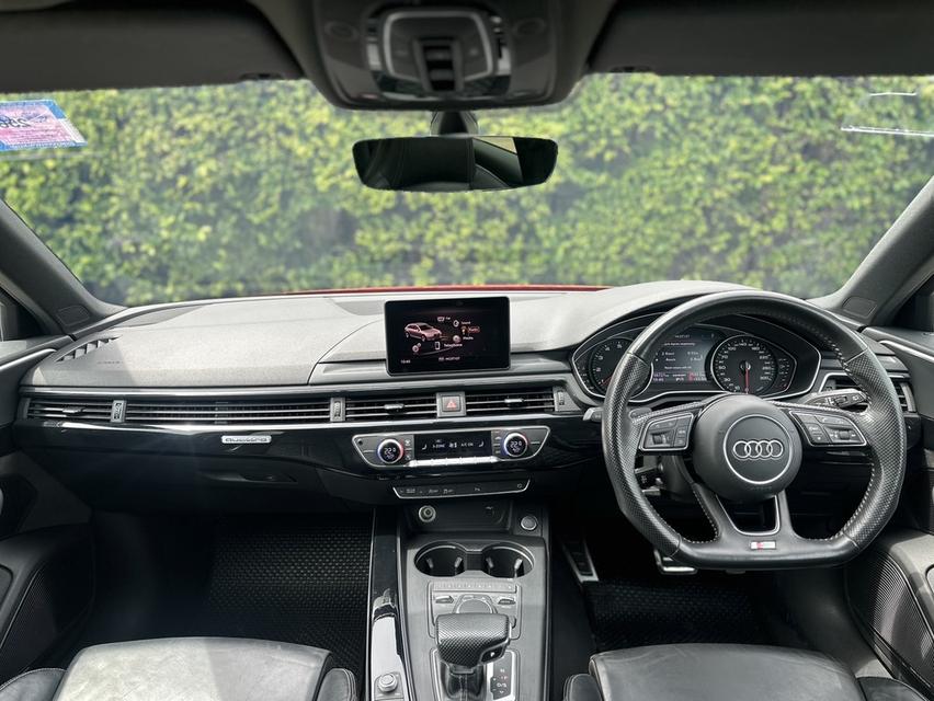 Audi A4 Avant 45 TFSI Quattro Line Black Edition ปี 2018 6