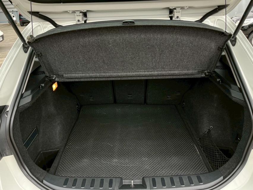 รหัสรถ WMT6235 BMW X1 2.0 sDrive18i LCI ปี 2014 13