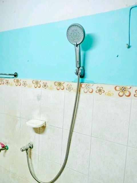 เสรีเซนเตอร์ เนื้อที่ 19 ตร.ว. 150 ตร.ม. รร.ลำปางกัลยาณี 600 ม. ตึกแถวให้เช่าใจกลางเมืองลำปาง 3 นอน 1 น้ำ ใกล้รพ.ลำปาง 1 7