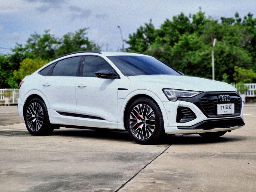 Audi Q8 Sportback E-Tron 55 Quattro [ S-Line Black Edition ] ปี 2025 ไมล์ 10,6xx km. รูปที่ 3