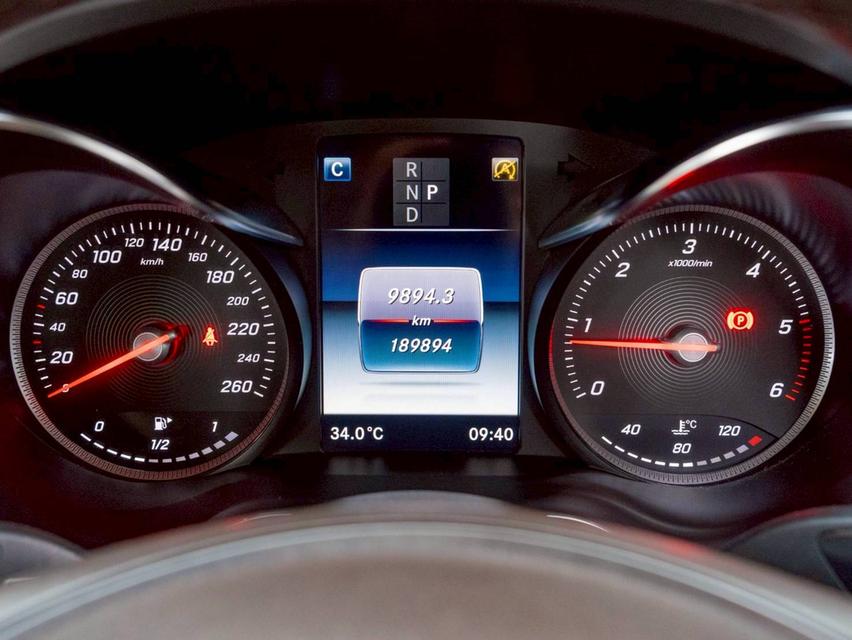 Mercedes Benz GLC250d 4MATIC 2.1 Diesel จด 2019 ♨️ #ประกันเครื่องเกียร์3ปี / 30,000 km.♨️ 15
