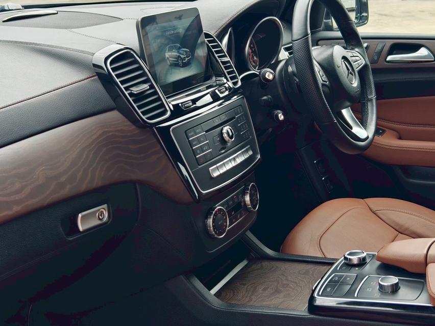 รหัสรถ PB2181 Benz GLE 500e Exclusive ปี17" สภาพสวยจัด 8