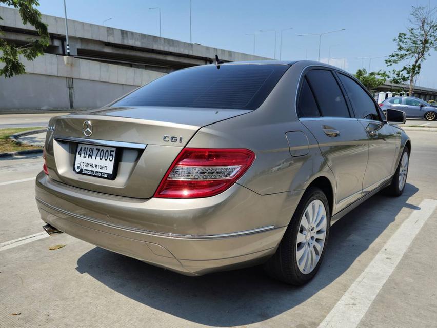 Benz C200 1.8 CGI BlueEFFICIENCY 2010 6
