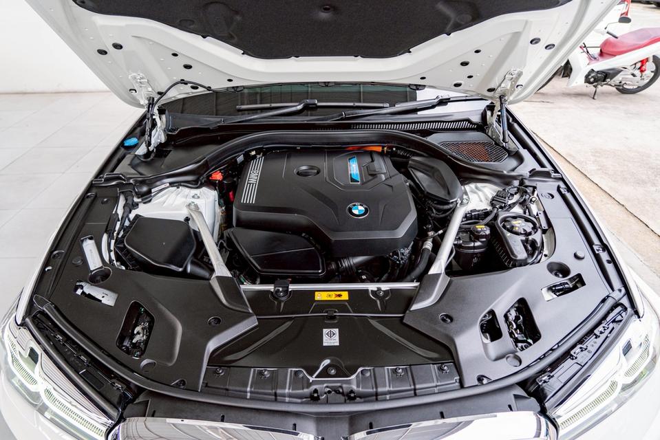รหัสรถ NP8935 BMW 530e Elite Lciปีรถ : 2021 รูปที่ 17