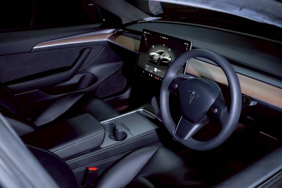 รหัสรถ PR44 Tesla Model 3 Performance Package 10