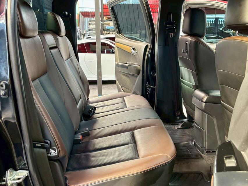 ISUZU D-MAX 3.0 Vcross Z-Prestige Cab4 4WD ปี2019  ตัวท็อปสุดในรุ่น น็อตไม่ขยับ คุณภาพเต็มคัน ขับ4โฟรวิล 14