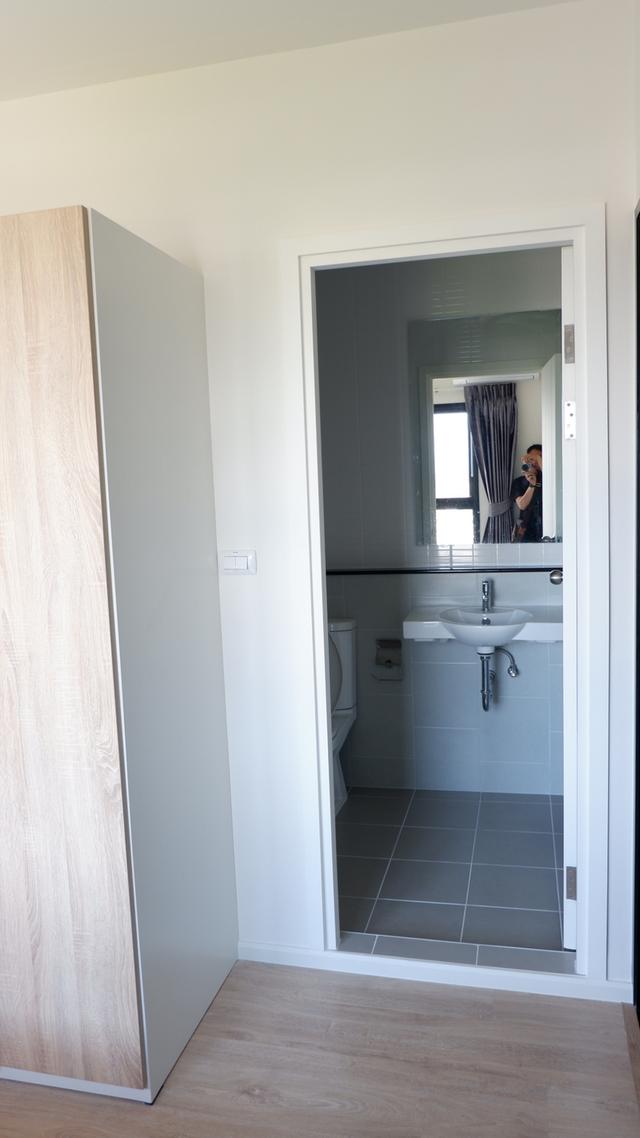 🏙✨ ให้เช่าคอนโด – ห้องใหญ่ โปร่งโล่ง เฟอร์ฯ ครบ พร้อมเข้าอยู่! 13