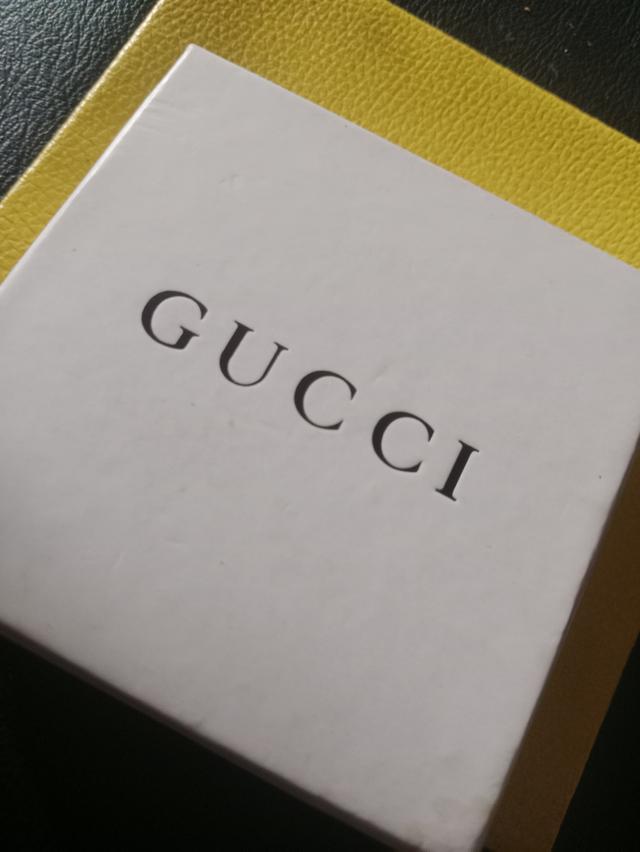 กล่องต่างหู GUCCI พร้อมอุปกรณ์ในกล่องครบเซ็ท