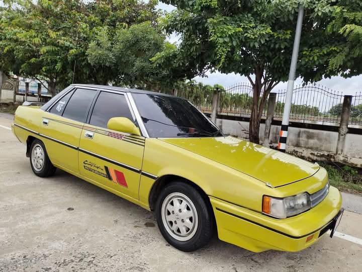 Mitsubishi Galant Royal สีเหลืองสวยมาก