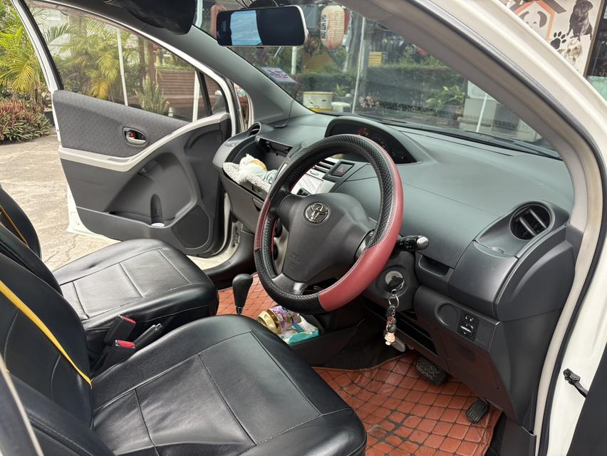 toyota yaris 1.5E ปี2010