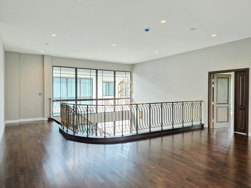 Grand Bangkok Boulevard Krungthep Kreetha 9