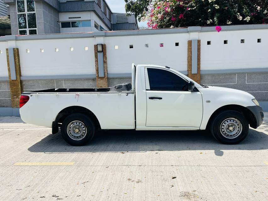 Mitsubishi triton เครื่องเบนซิน2.4ปี13 รูปย่อยที่ 2