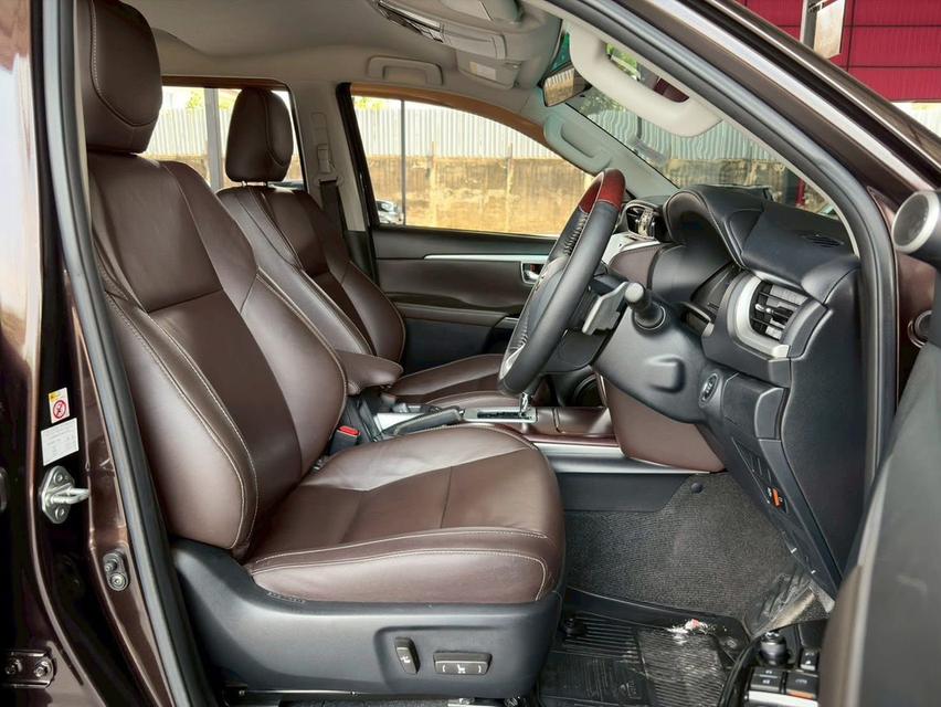 ปี 2017 TOYOTA FORTUNER, 2.4 V โฉม ปี15-ปัจจุบัน รูปที่ 9