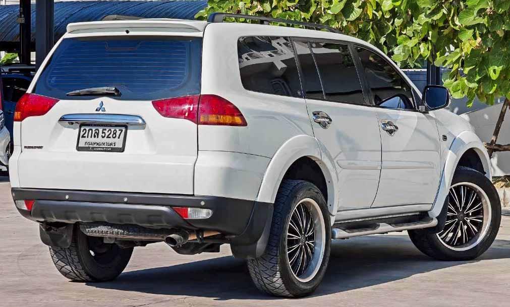 2013 MITSUBISHI PAJERO SPORT 2.5 GT รูปที่ 6