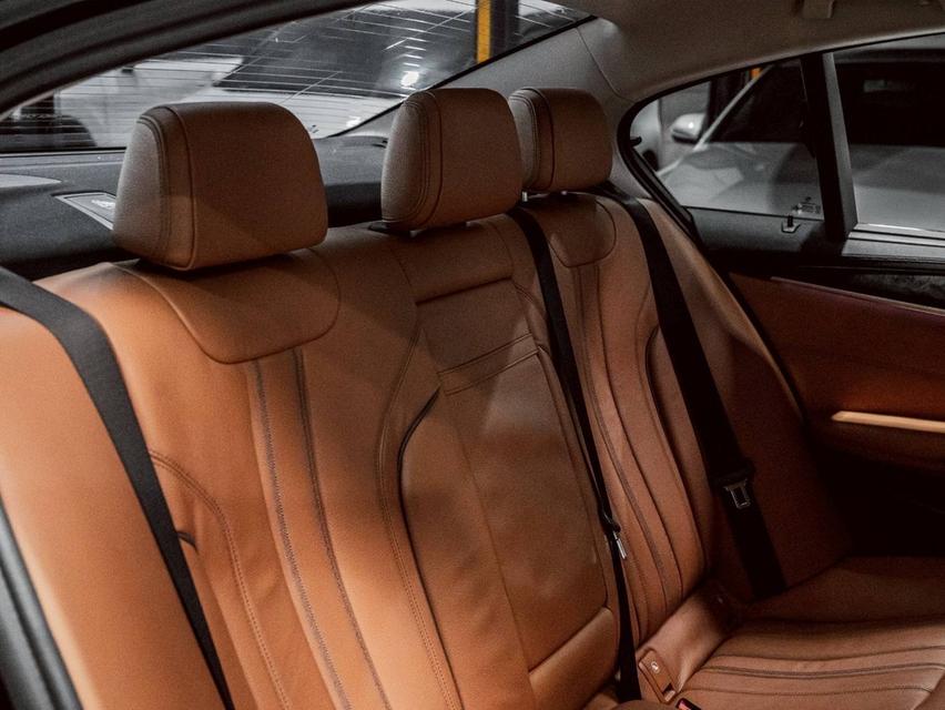 รหัสรถ 67GG8359 BMW 520d G30 Sport 2018 15