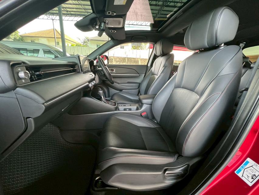 ปี 2022 HONDA HRV, 1.5 RS eHEV 🔥รถมือเดียวออกห้างป้ายแดง🕹ไมล์แท้ 53,495 km. คู่มือบุ๊คเซอร์วิสครบ 11