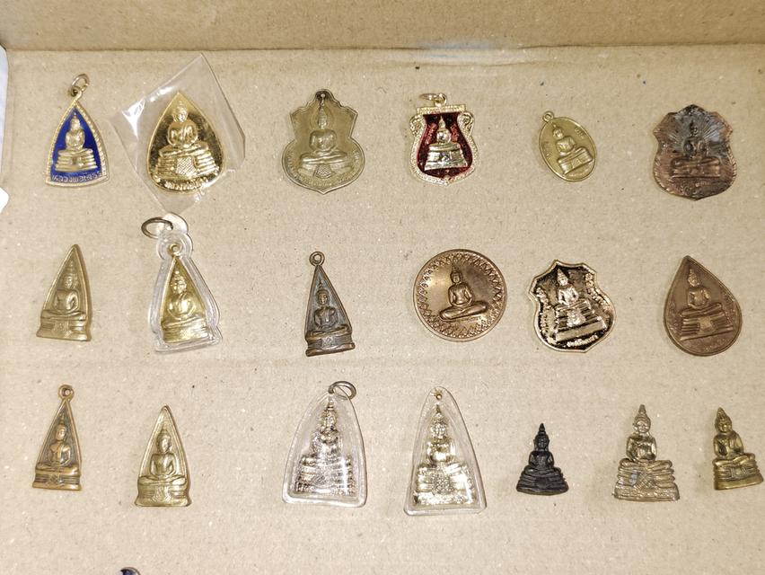 พระเครื่องเหมาๆ สนใจทักแชทมาได้ครับ
