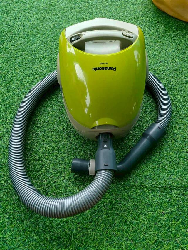 เครื่องดูดฝุ่น Panasonic  อุปกรณ์ตามภาพ 