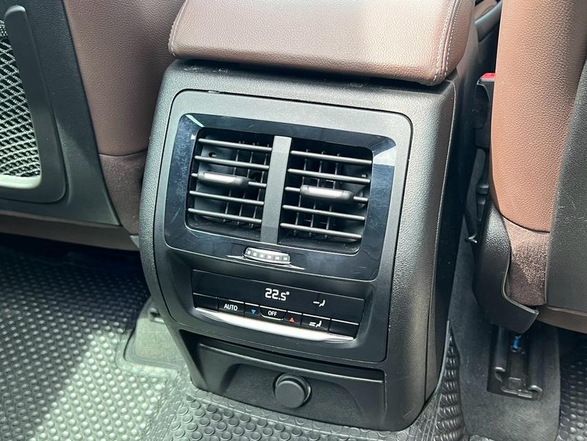 (แจ้งรหัสรถ NCT216) BMW X3 xdrive20d M Sport ขาว 2019 จด 2020 รูปที่ 11
