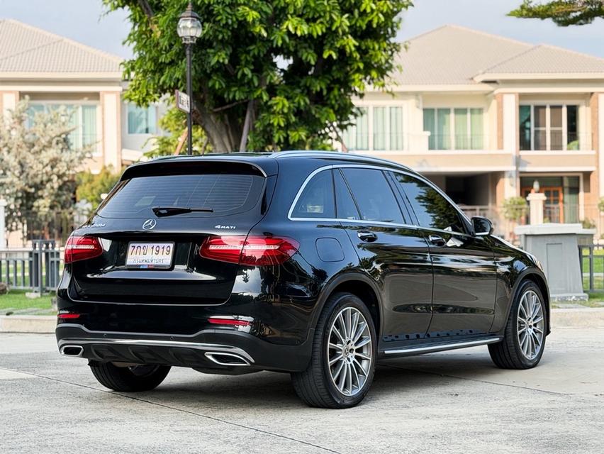 Benz GLC250d AMG Dynamic 4matic ปี 2018 Top สุด Facelift ดีเซลล้วน เจ้าของเดียว หลังคาแก้ว รูปย่อยที่ 3