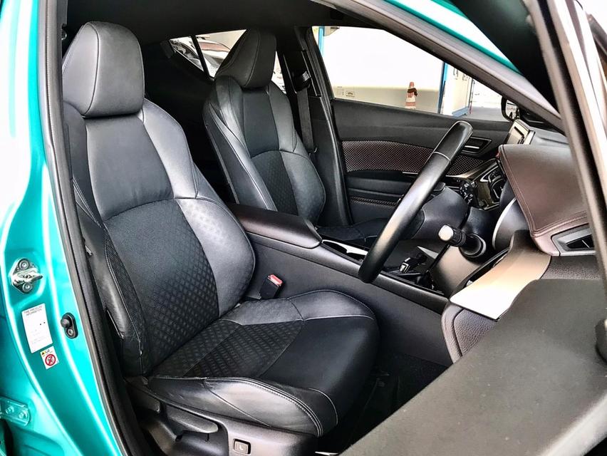 2018 TOYOTA C-HR  1.8Hi HYBRID 13