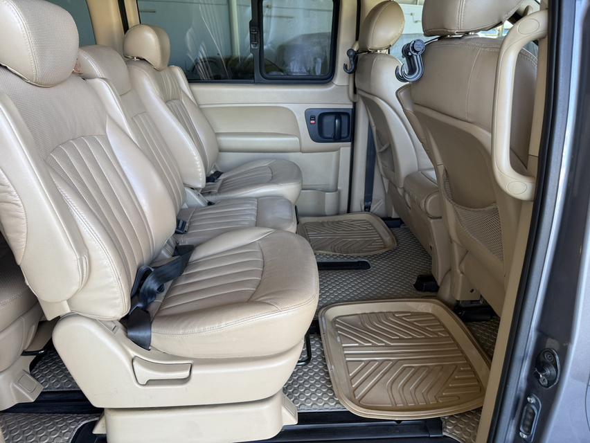 🚐 2011 HYUNDAI H1, DELUXE  รุ่น TOP สุด สีเทา ออโต้ รูปที่ 13