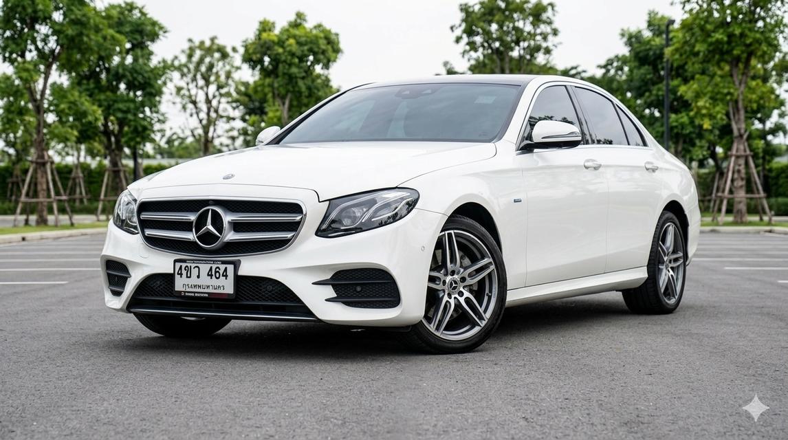 🚗 Mercedes-Bez E350e AMG Dynamic หลังคาแก้ว AT ปี 2018