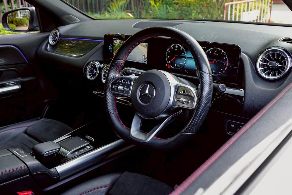 Mercedes-Benz GLA200 1.3 AMG Dynamic W247 AT 2022 รูปที่ 10