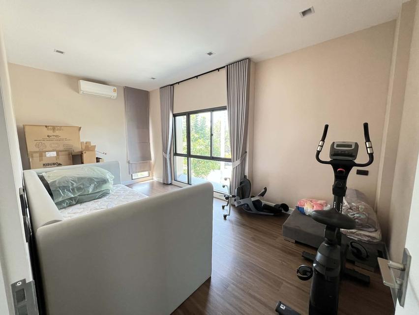 เช่า เวนิว ไอดี พหลโยธิน รังสิต  4ห้องนอน 5ห้องน้ำ 9