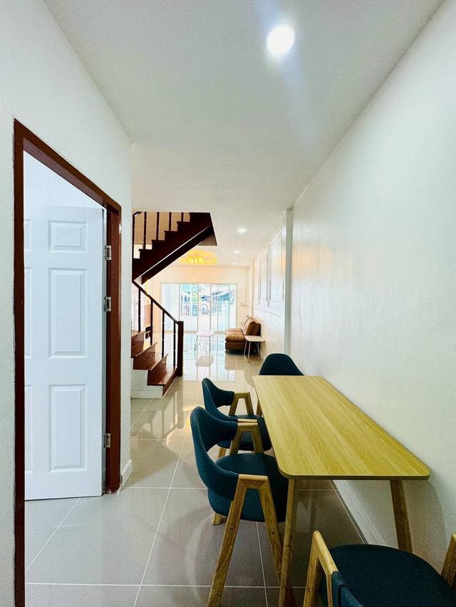 หมู่บ้านนิวเวิลด์วิลล์ 9