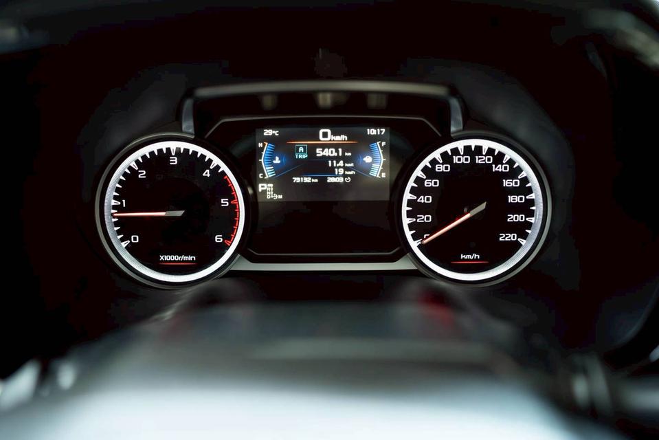 ISUZU D-MAX 1.9 HI-LANDER CAB 2023 รูปที่ 9