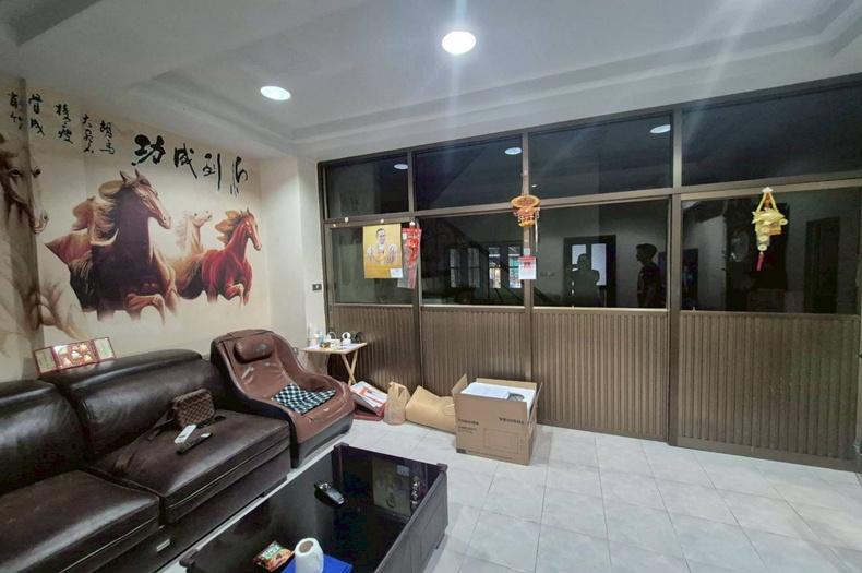 ทาวน์เฮาส์ หมู่บ้านบางใหญ่ซิตี้ (ซอย15) เนื้อที่ 18 ตร.ว. ใกล้ตลาดบางใหญ่ ถนนกาญจนาภิเษก ตำบลเสาธงหิน อำเภอบางใหญ่ นนทบุรี 4