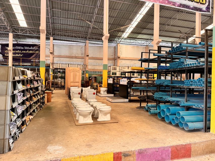 บ้าน พร้อมโกดังและที่ดิน 8