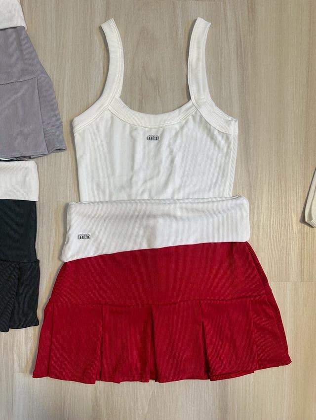 งานเสื้อครอปติดอะไหล่เพชร + กระโปรงทรงสวยงานติดอะไหล่เพชร มีซับใน  4