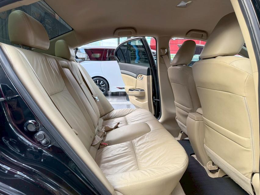 HONDA CIVIC FB 1.8 EL ปี 2013 14