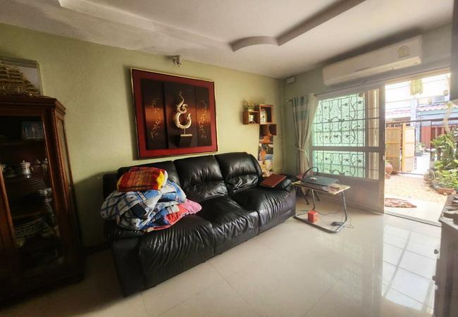 ขายทาวน์เฮ้าส์ หมู่บ้านบัวทองธานี 9 เนื้อที่ 21.5 ตร.ว. แต่งสวย พร้อมอยู่ 3