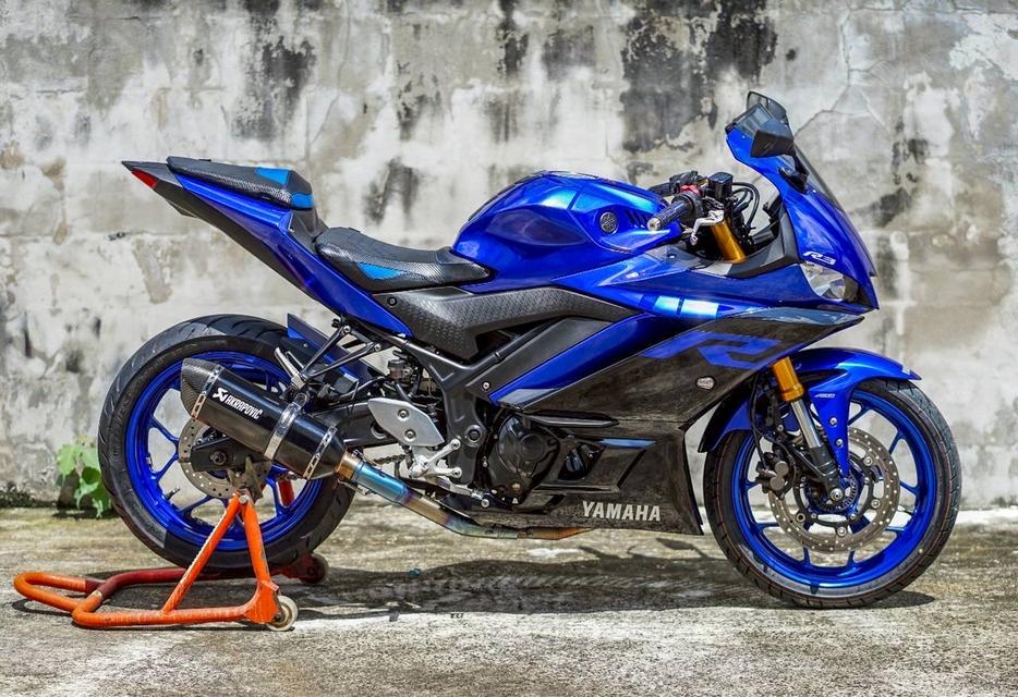 R3 Yamaha 7