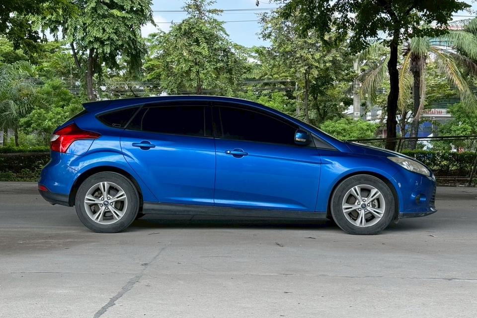 Ford Focus 1.6 Trend Hatchback AT ปี 2013 8