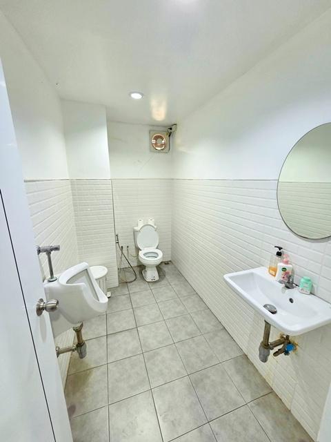 BTSเซนต์หลุยส์ 1.3กม. แม็คโคร สาทร 200ม. สภาอุตสาหกรรม 250ม. หัวมุม 33 ตร.วา. 525 ตร.ม. 4คูหาทะลุถึงกัน 3 นอน เซ็นทรัล ส 6