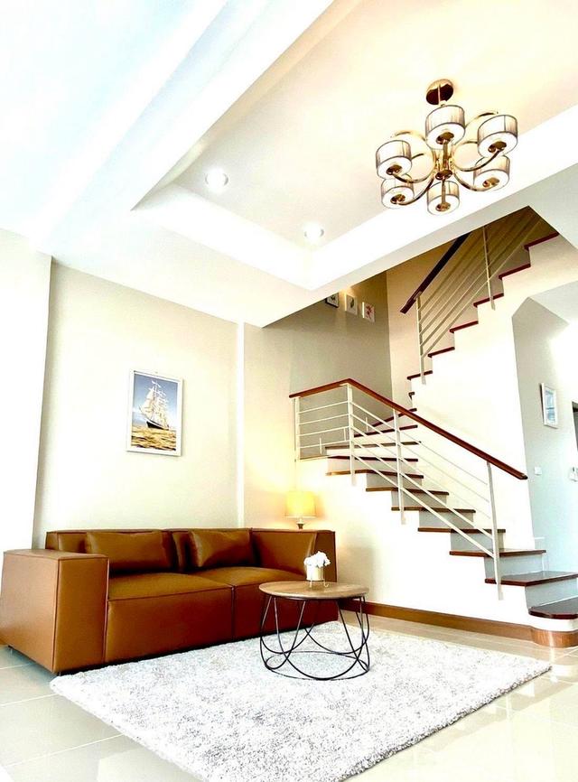 ให้เช่า ทาวน์โฮม 3 ชั้น บ้านกลางเมือง เออร์บาเนี่ยน ศรีนครินทร์  2