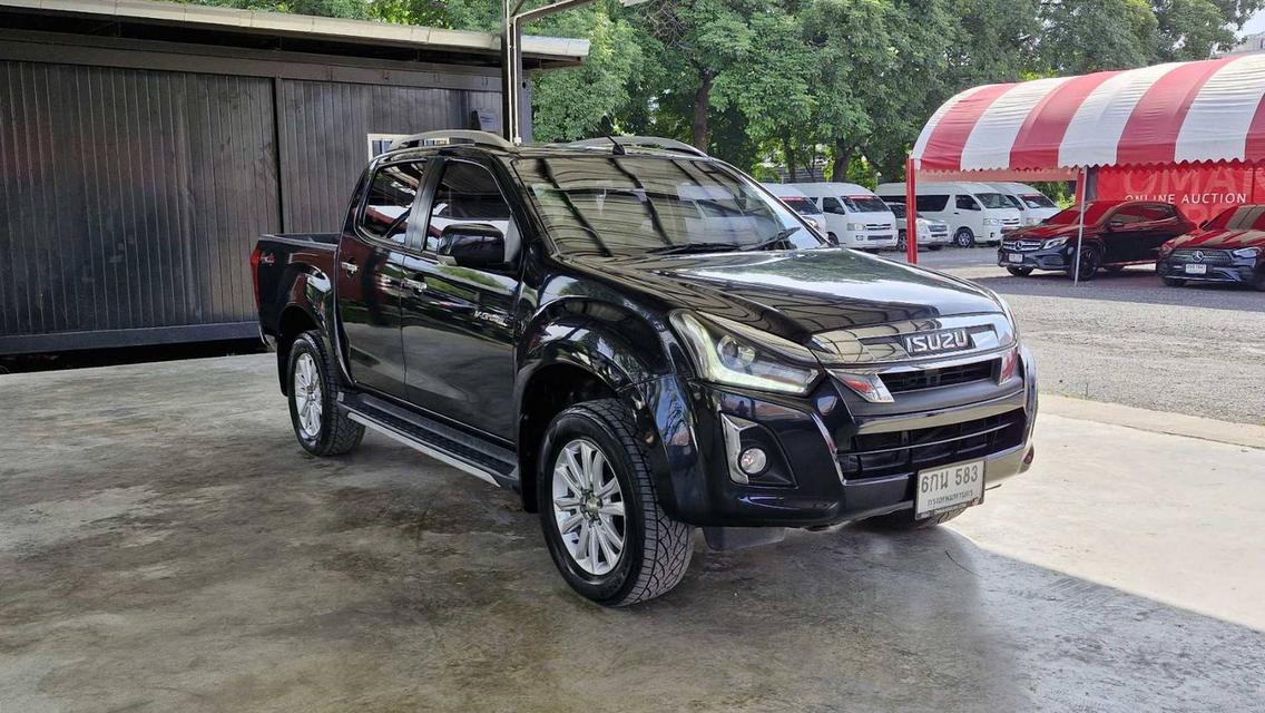 Isuzu D-Max 3.0 V-Cross Z DVD 4WD ปี2017