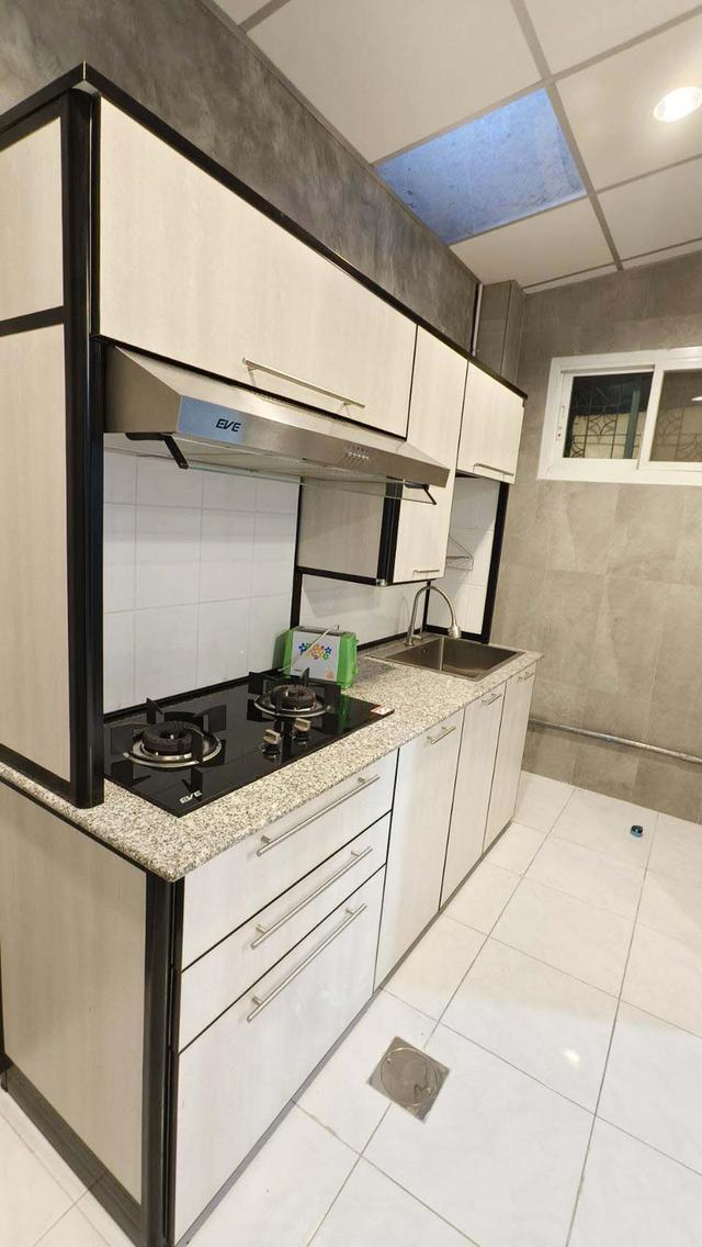 ให้เช่าทาวน์เฮ้าส์2ชั้น หมู่บ้านฟ้ารังสิต ธัญญะคลอง4 รังสิต ติดถนนรังสิต-นครนายก ปทุมธานี ใกล้ทางด่วน,โลตัส,ดรีมเวิล์ด พท.16 ตรวา.2นอน,2น้ำ 1ครัว แอร 11