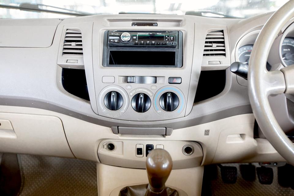 Toyota Vigo 2.5E ปี09 10